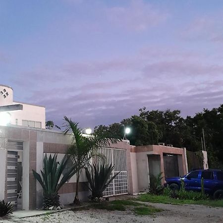 Rooms In Cancun Airport Εξωτερικό φωτογραφία